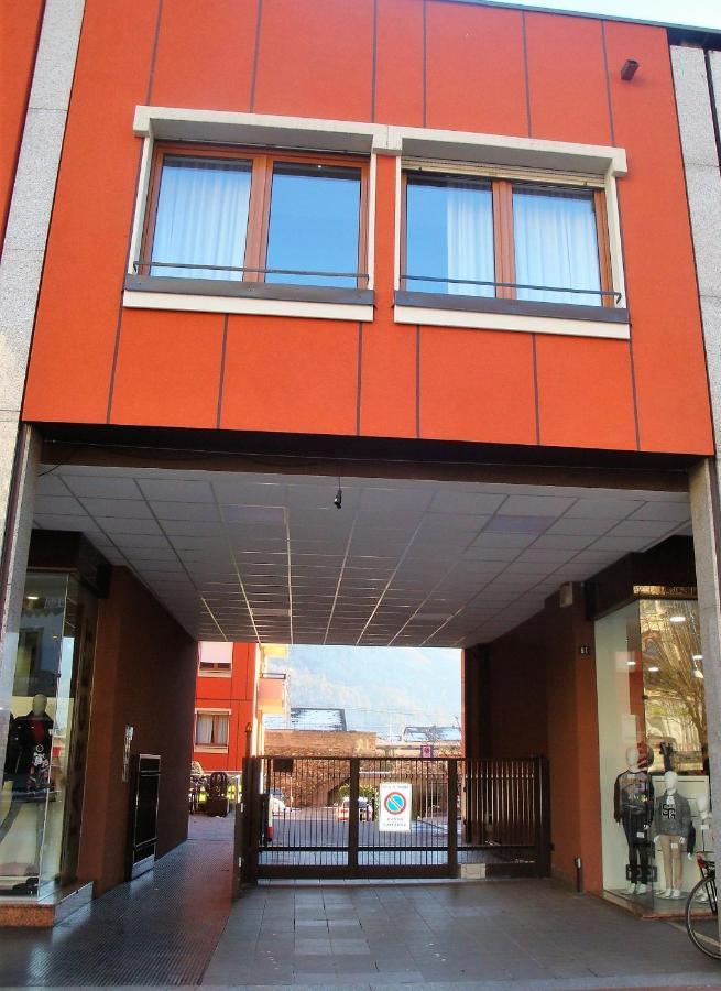 Lucini Ai Portici C Tirano Exterior foto